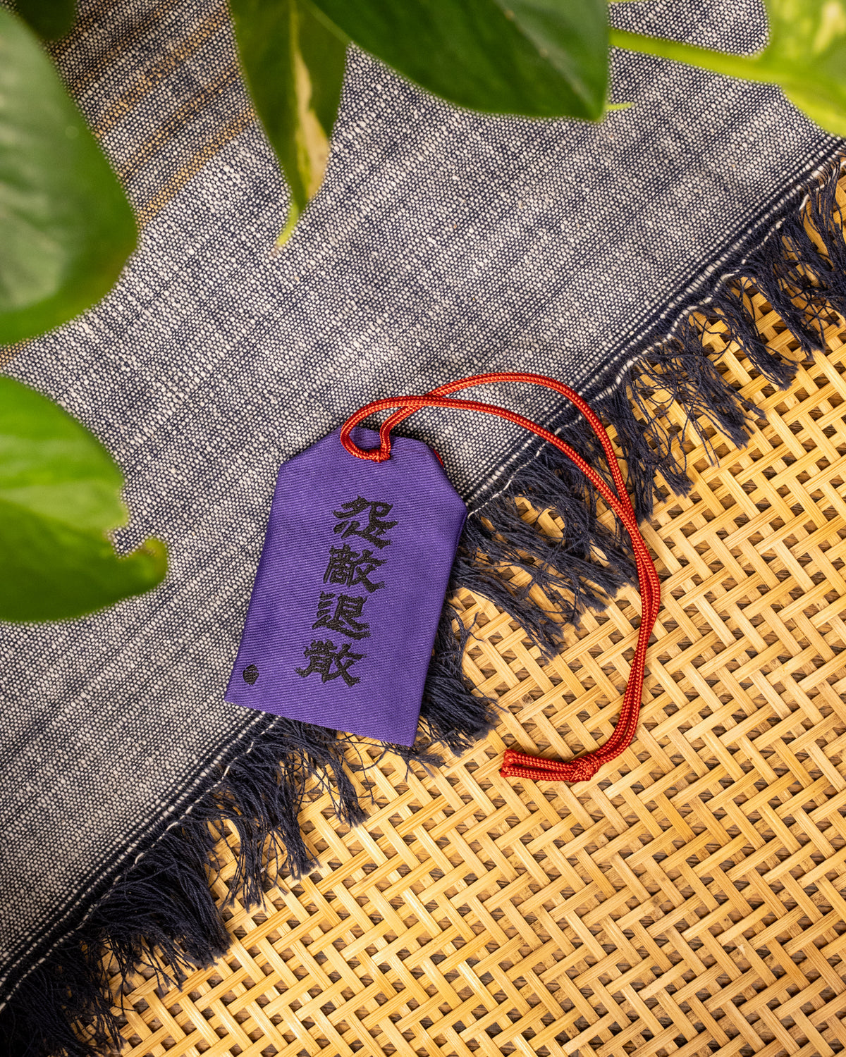 Charm, Oni Series, Kuro