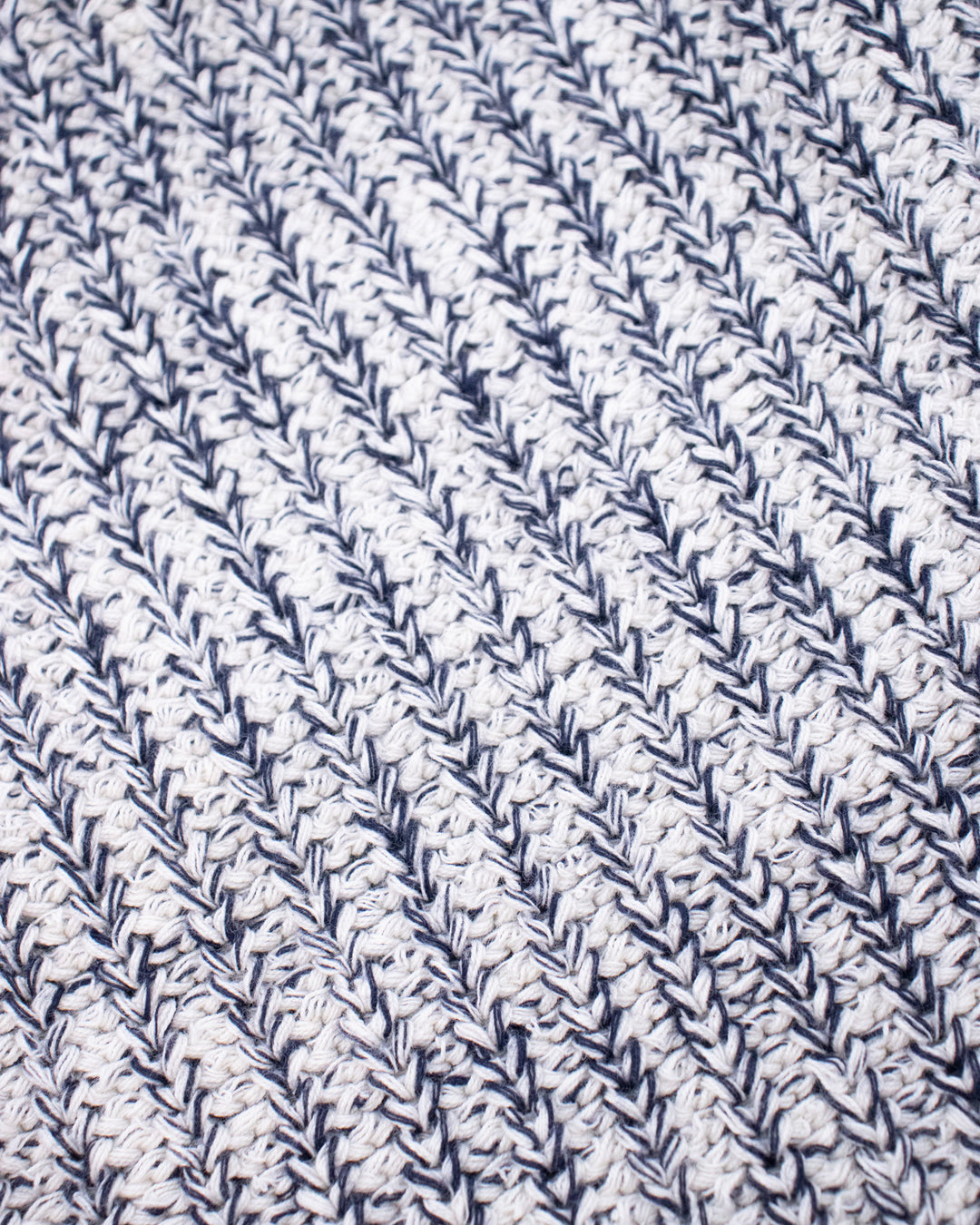 Kiriko Original Knit Cap, Twist, White and Black, With Sanada Himo, 9˝