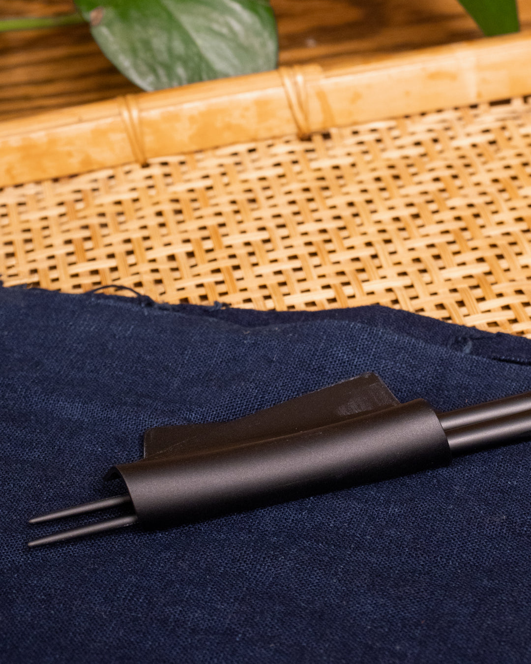 Chopstick Rest, Tsuboe, Irogami, Matte Black