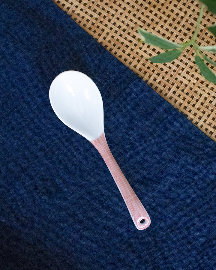 Kouraku Kiln Spoon, Porcelain Red Shima