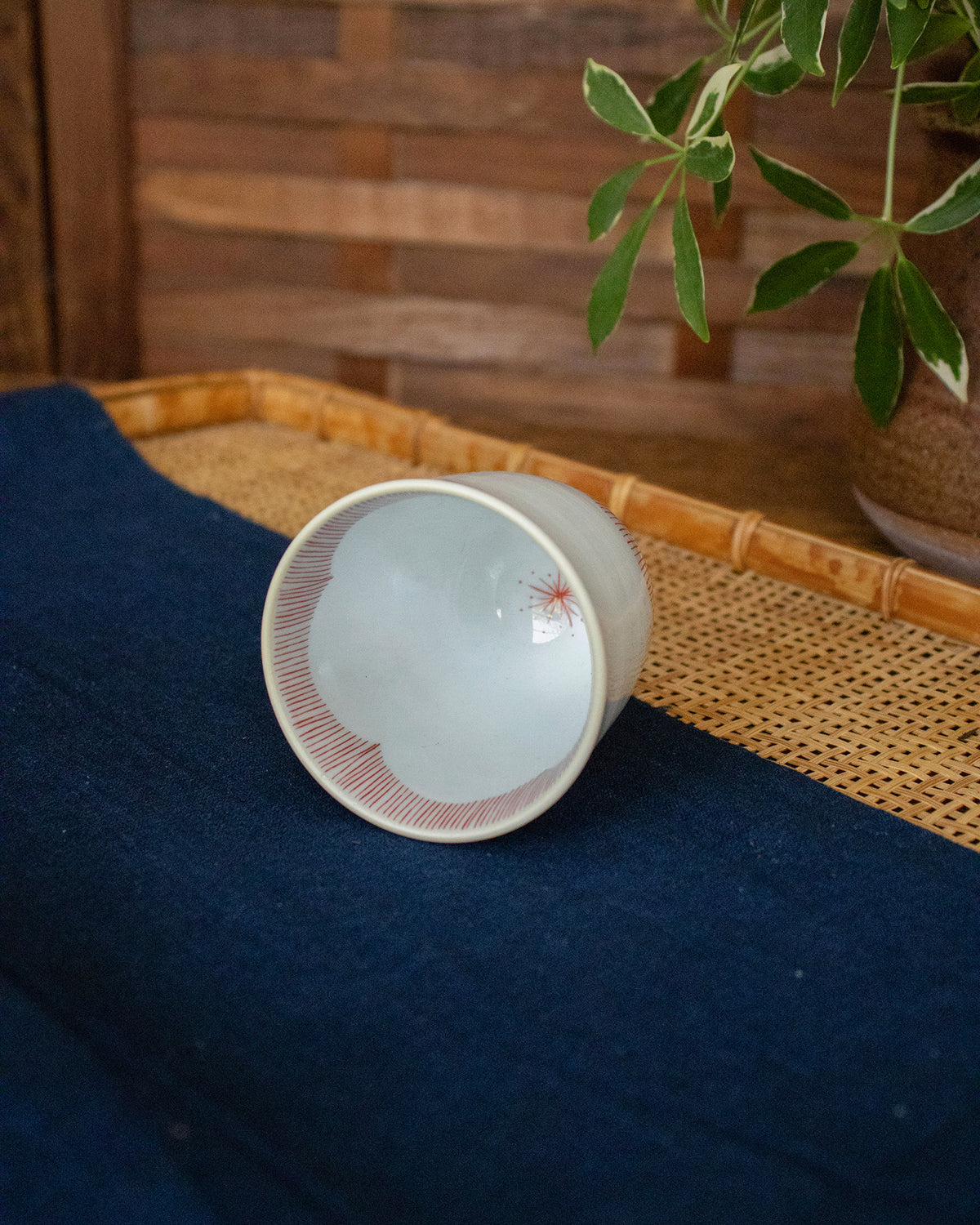 Kouraku Kiln Teacup, Red Shima