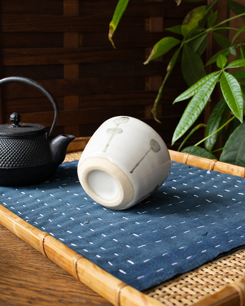Mashiko-Yaki Yunomi, Off White with Grey Accent
