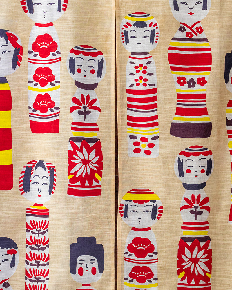 Noren, Beige Kokeshi