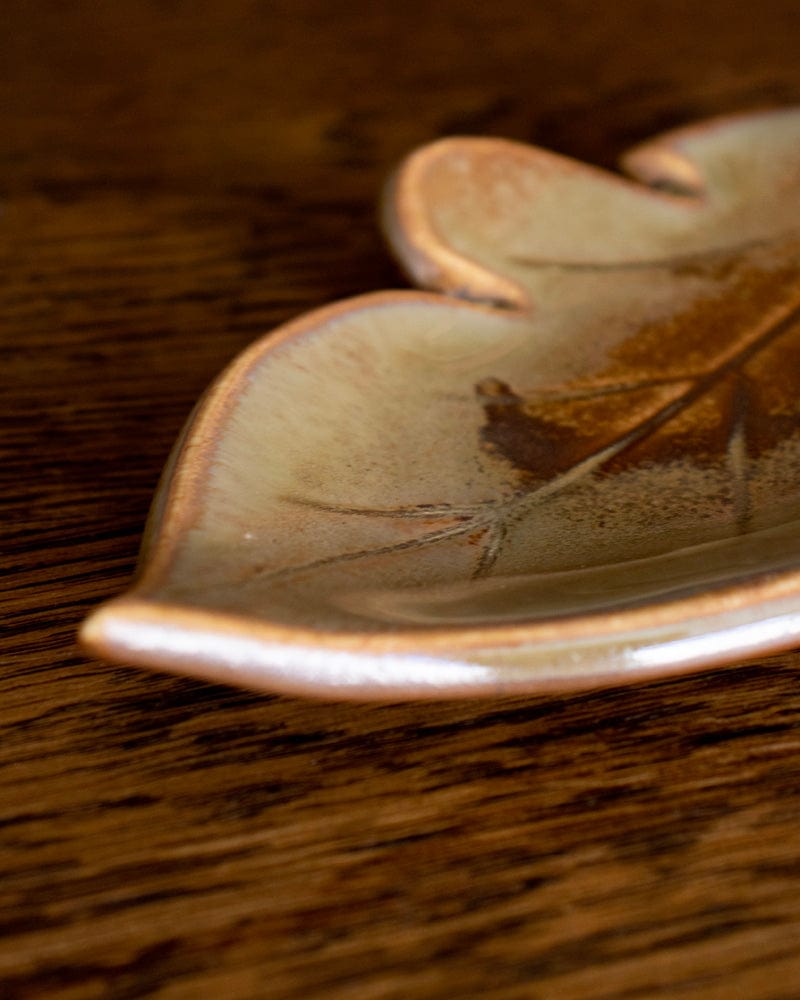 Shoyeido Incense Holder, Leaf, Desert Sage