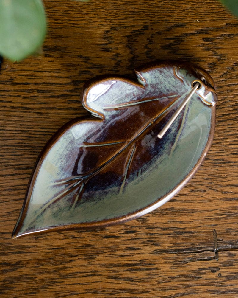 Shoyeido Incense Holder, Leaf, Mountain Mist