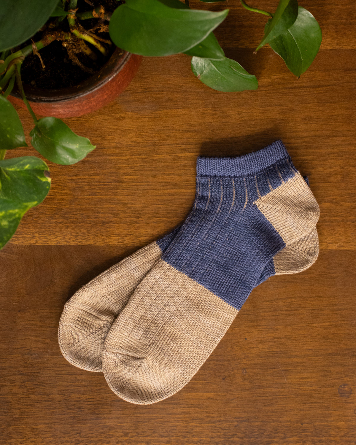 Knitwin, Ankle Socks, Linen and Cotton, Oslo Blue