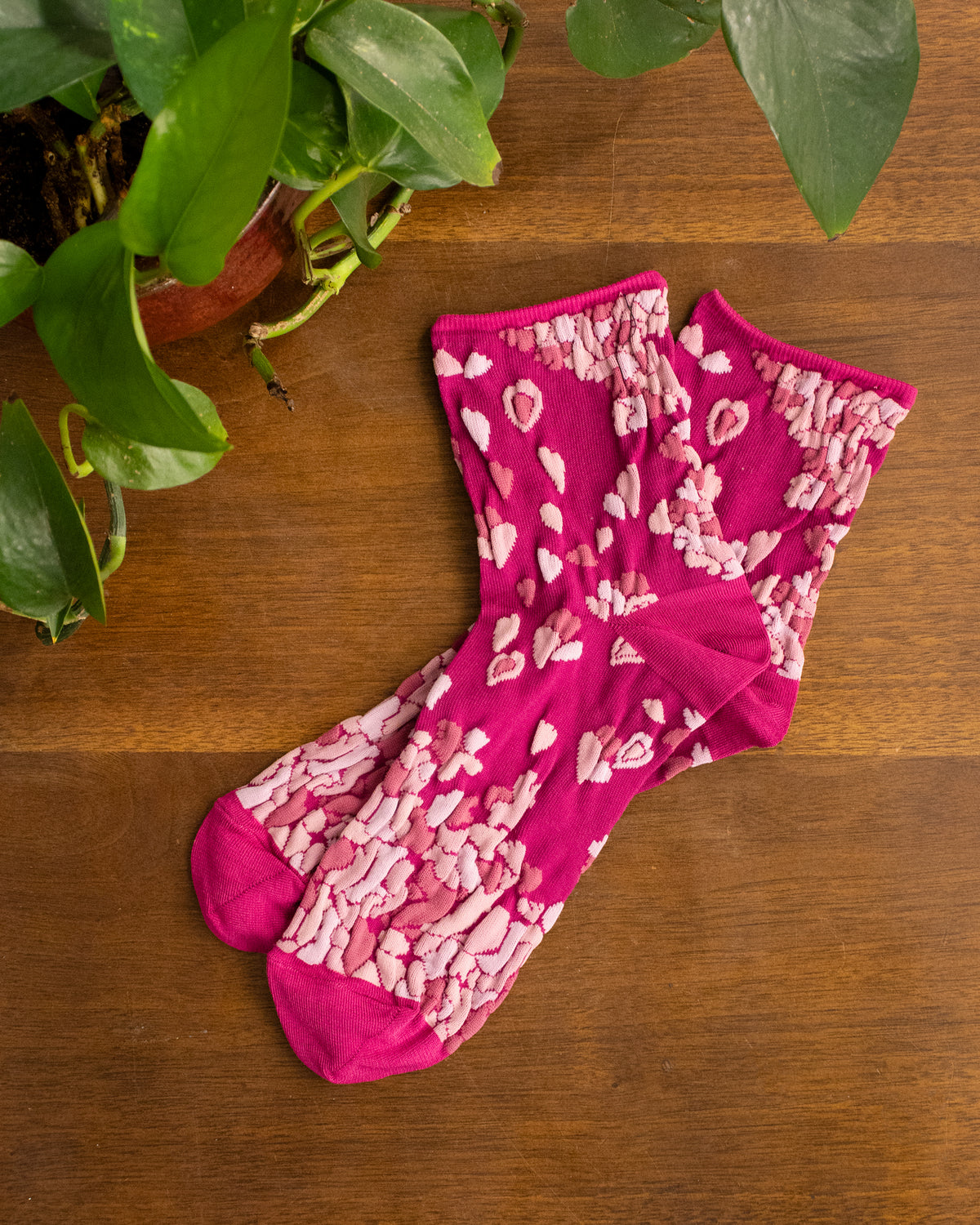 Debby Co., Ankle Socks, Andé Collection, Hot Pink Hearts