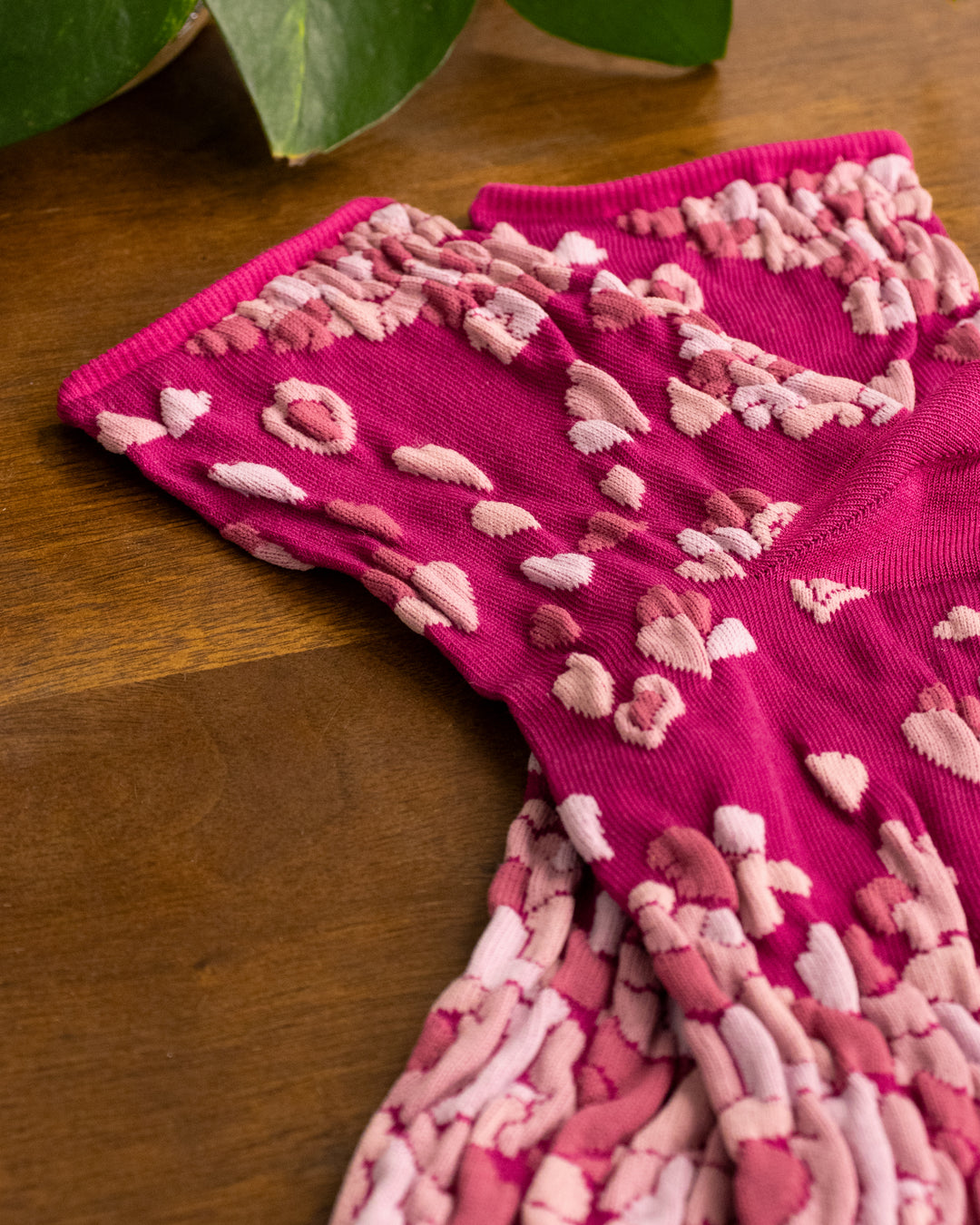 Debby Co., Ankle Socks, Andé Collection, Hot Pink Hearts