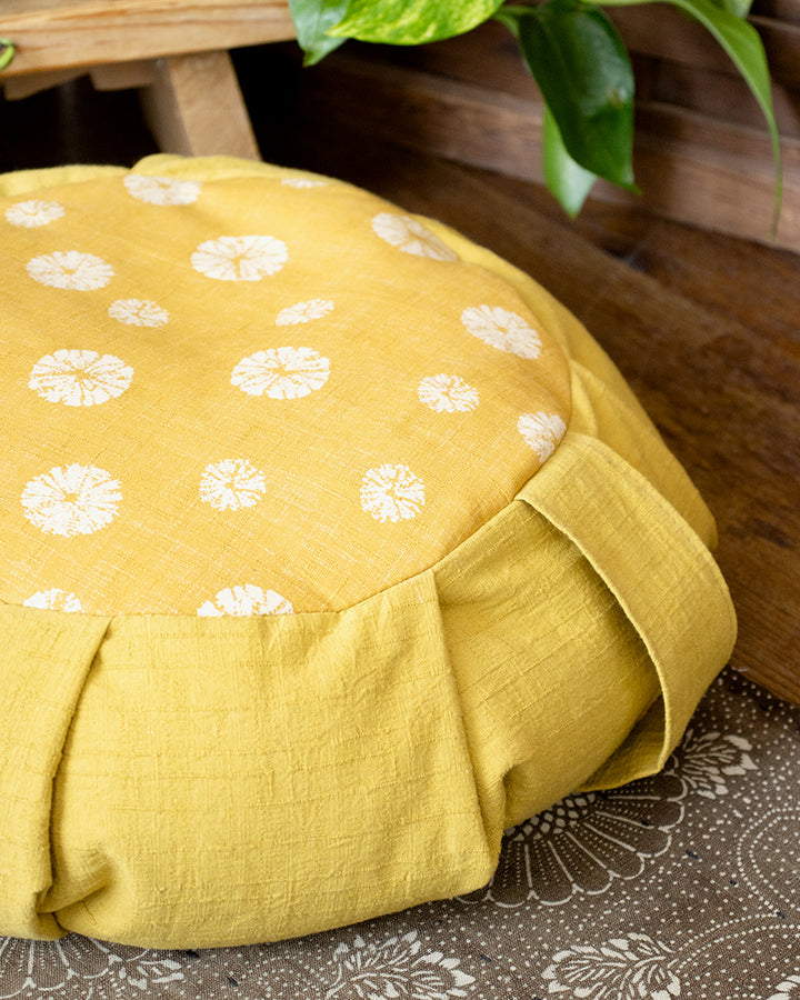 Kiriko Original Meditation Pillow, Two-Tone Zafu, Kicha with Kumo Shibori