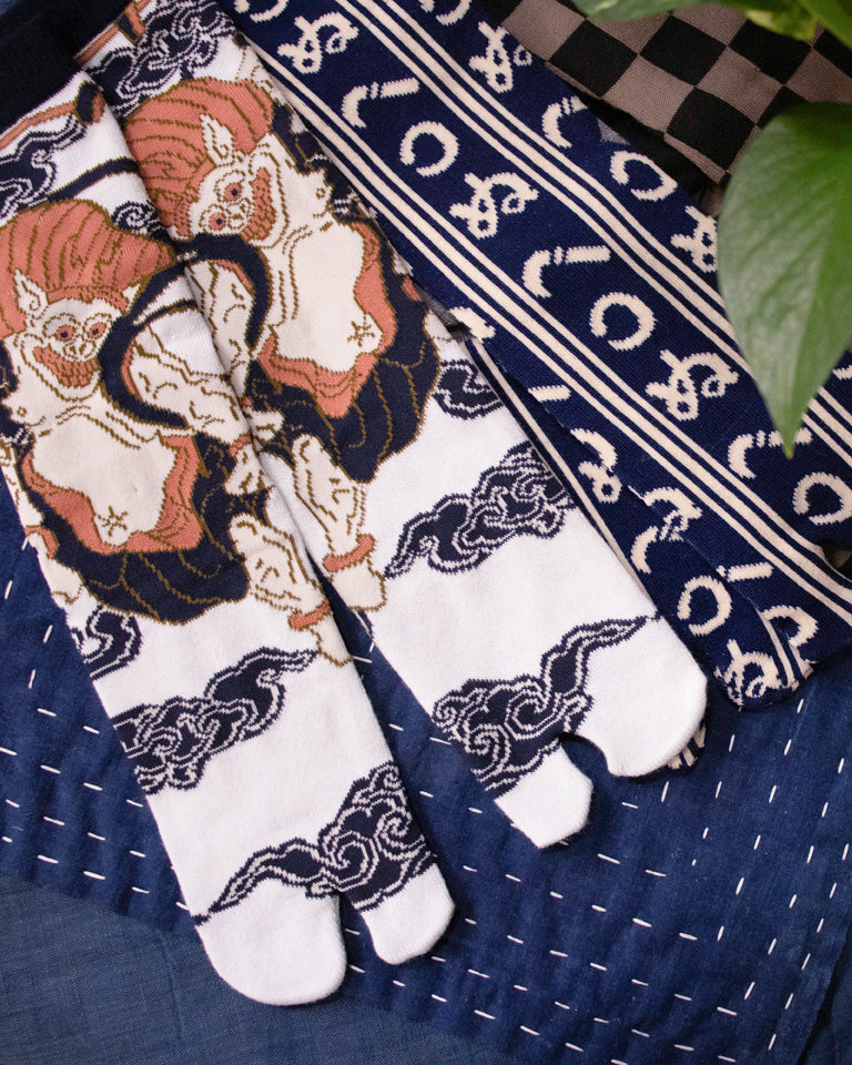 Kurochiku, Tabi Socks, Crew, White, Navy and Coral Pink, Raijin - M/L