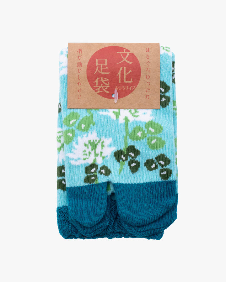 Kurochiku, Tabi Socks, Crew, Light Blue with Green and White Flowers (S/M)