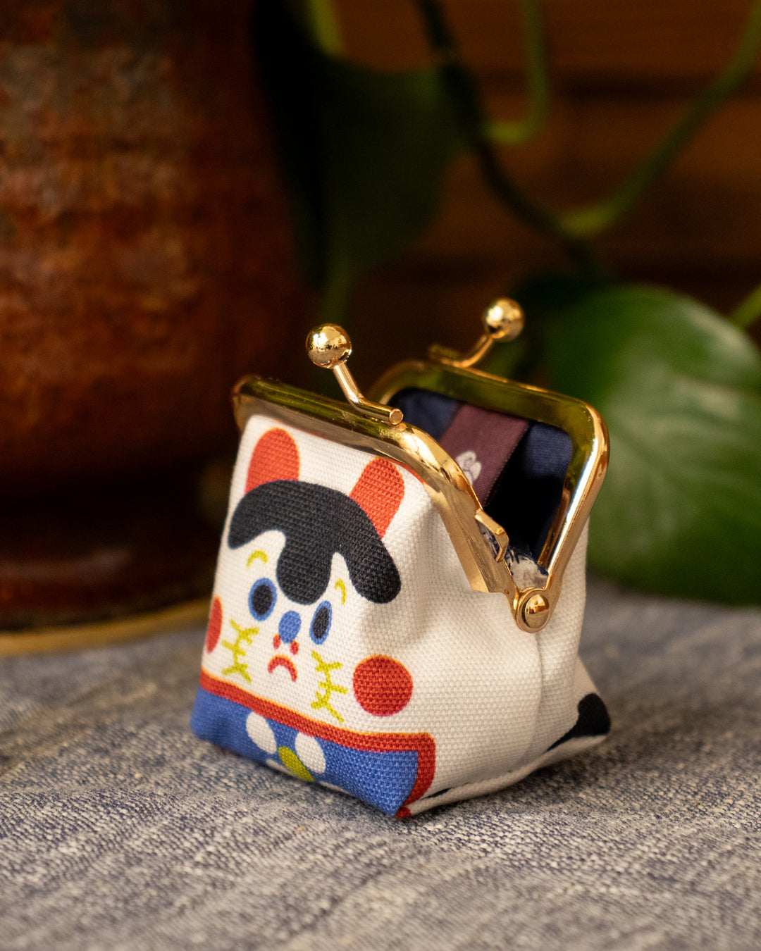 Wa Modern, Mini Coin Purse, White Inuhariko