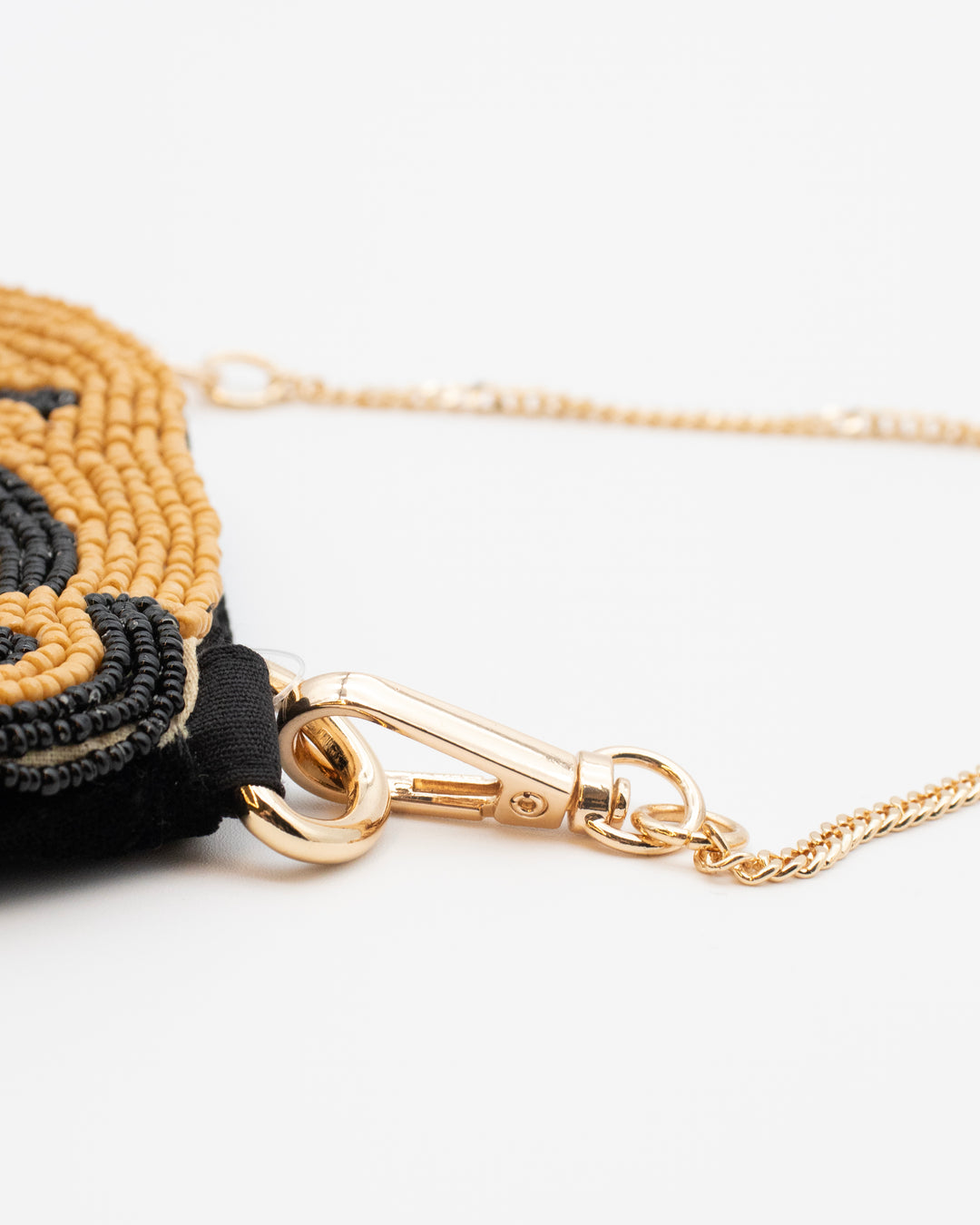 Beaded Coin Pouch, Tora