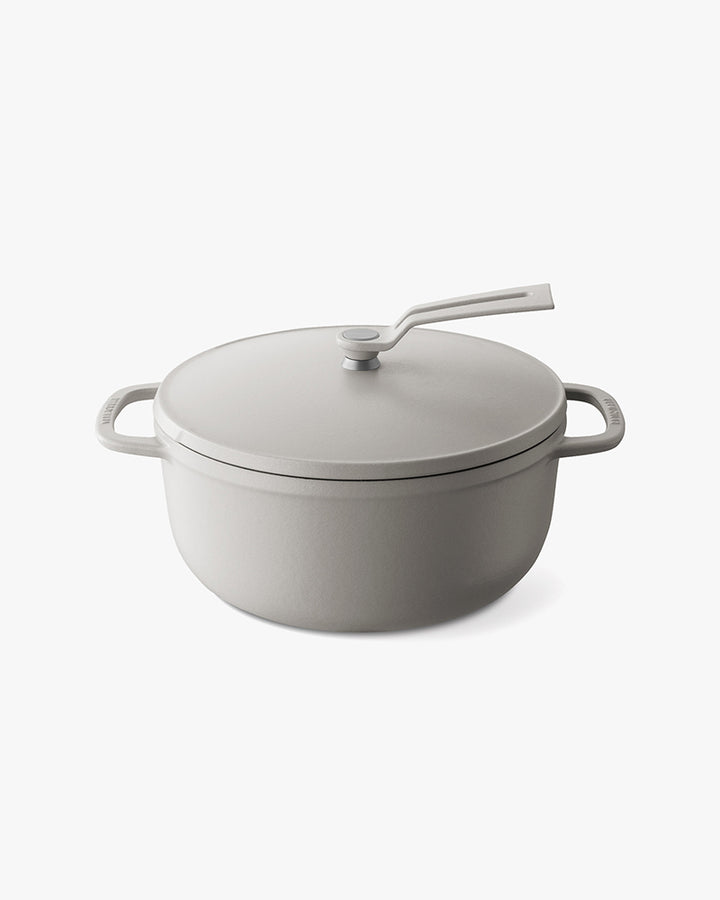 Oven Pot 2.0, Vermicular, Standing Handle, Matte Linen Beige, 22cm