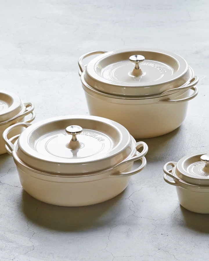 Oven Pot, Vermicular, Round Knob Lid, Natural Beige, 26cm