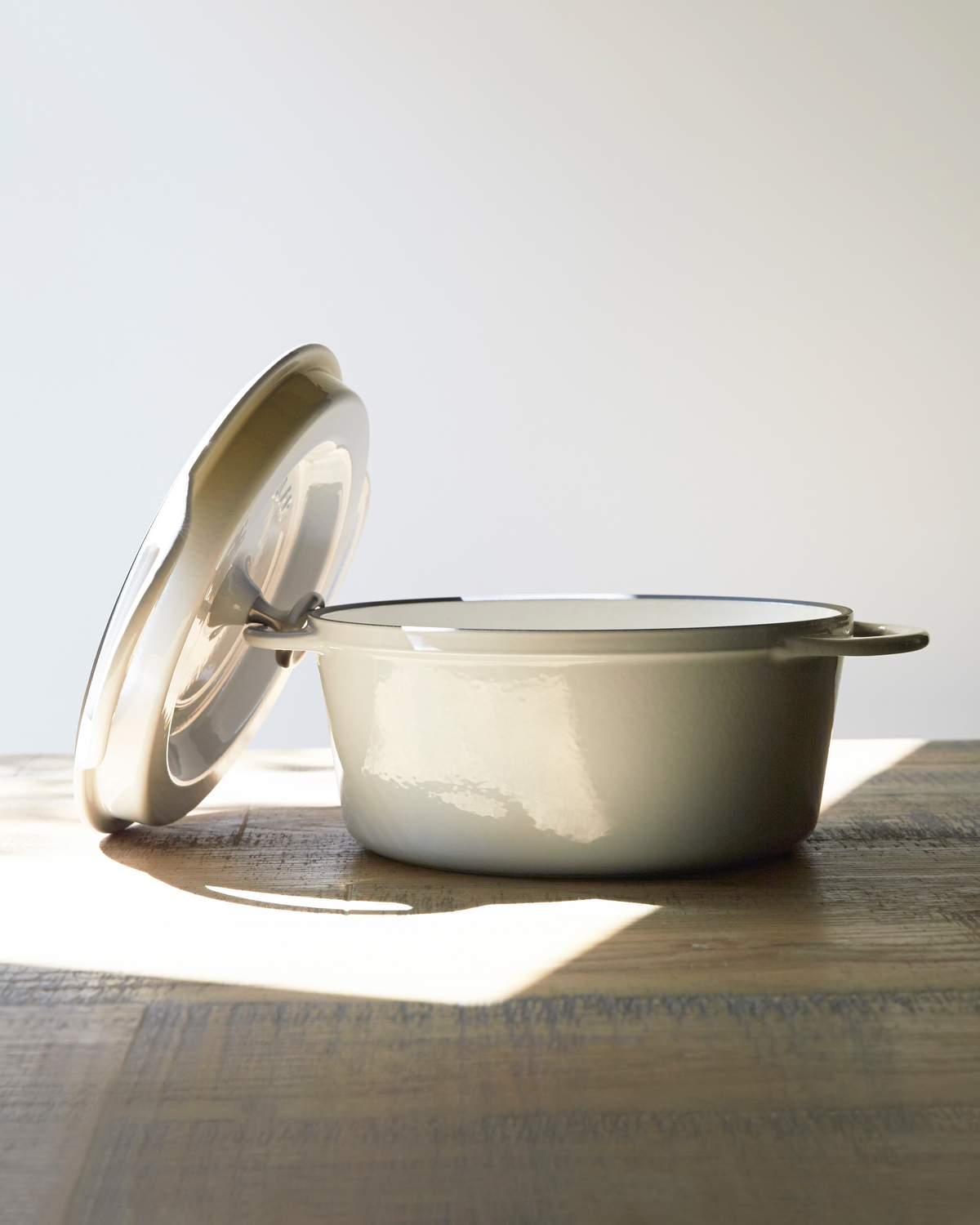 Oven Pot, Vermicular, Round Knob Lid, Natural Beige, 22cm