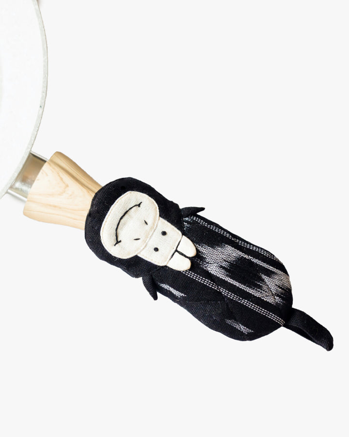 Upavim, Cow Skillet Handle Holder