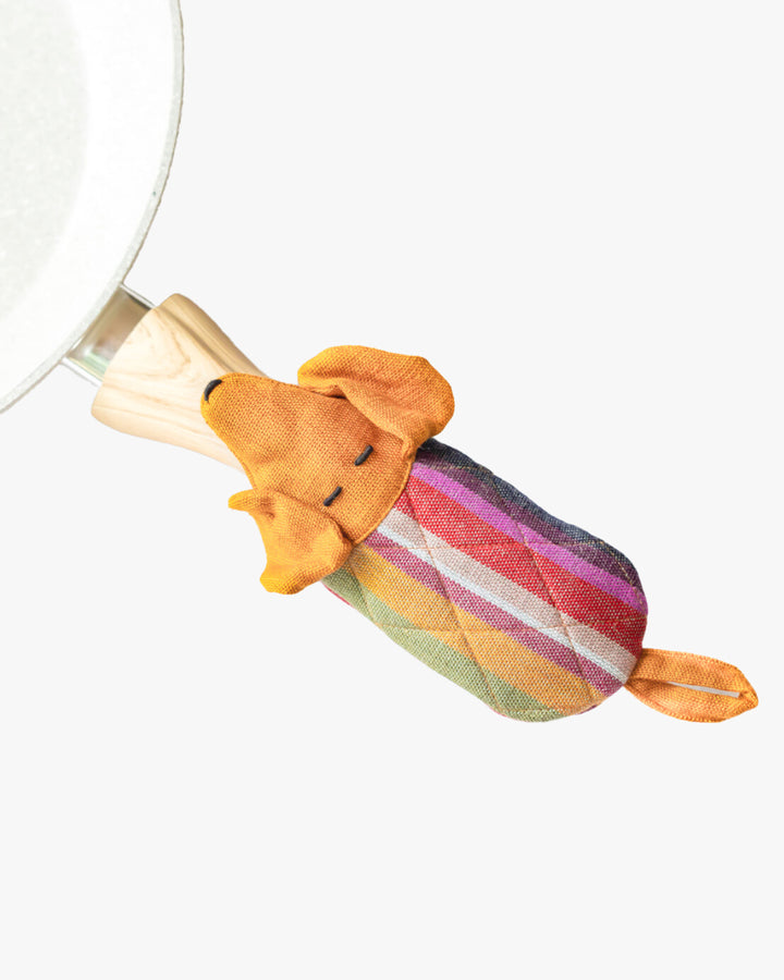 Upavim, Dog Skillet Handle Holder