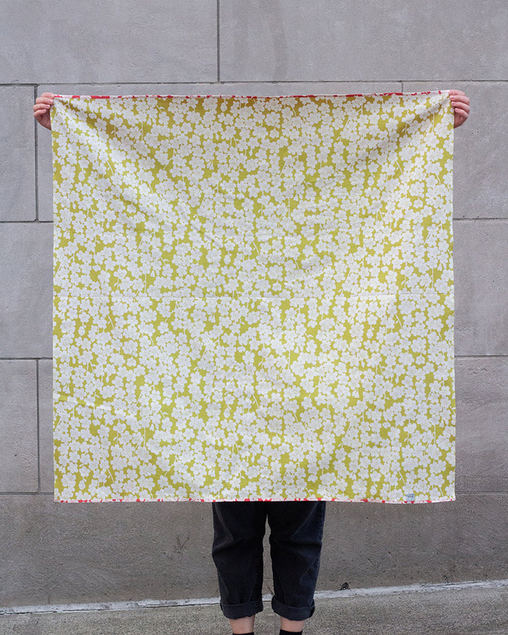 Modern Furoshiki, Musubi, Reversible, Isa Monyo, Sakura, Pink and Green, 41" x 41"
