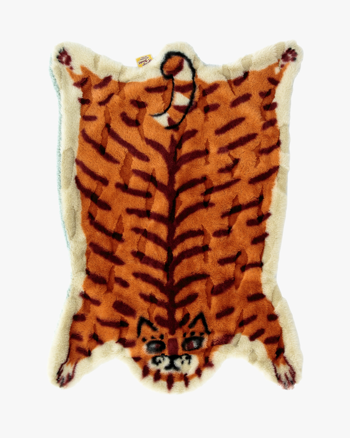 Momonga Plush Blanket, Bisque, Tiger