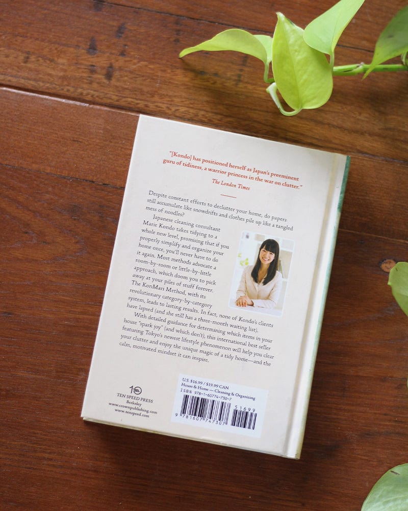 ENG: The Life-Changing Magic of Tidying Up by Marie Kondo