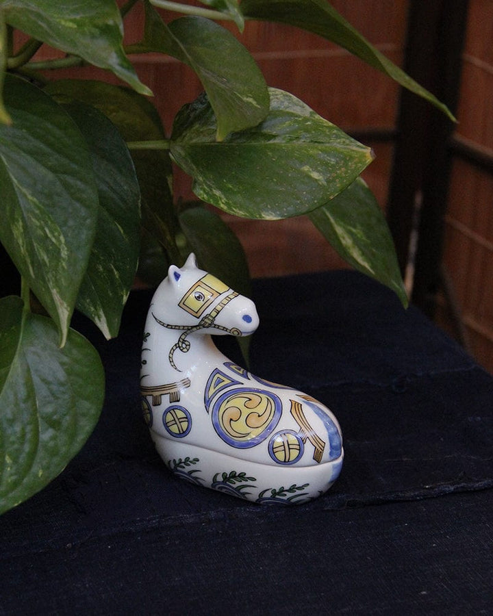 Kouraku Kiln Zodiac Ceramics, Horse