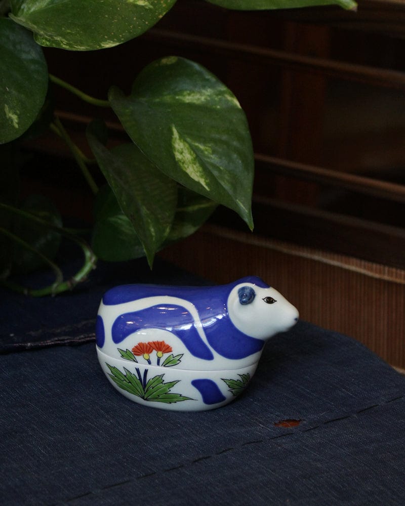 Kouraku Kiln Zodiac Ceramics, Ox