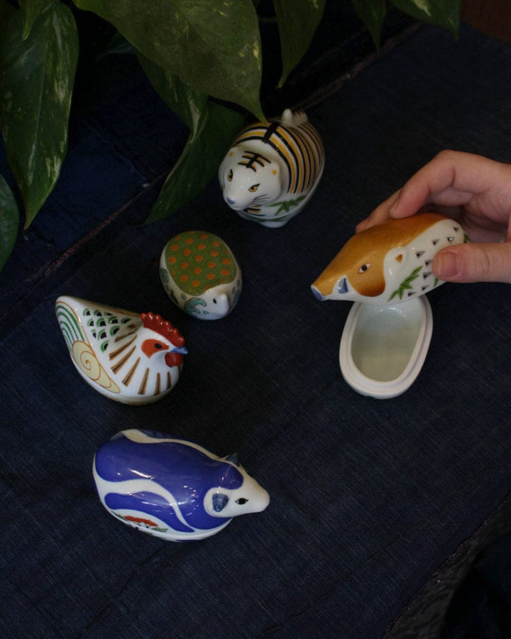 Kouraku Kiln Zodiac Ceramics, Boar