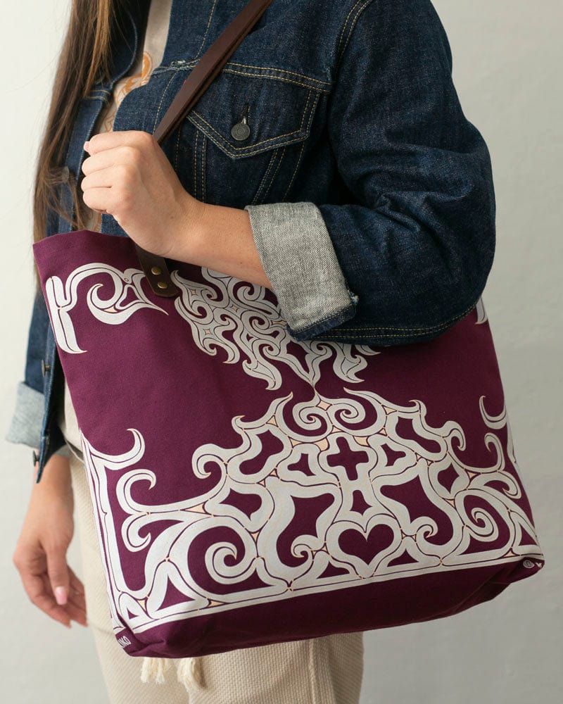 Kiriko Original Tote, Canvas, Burgundy Ainu