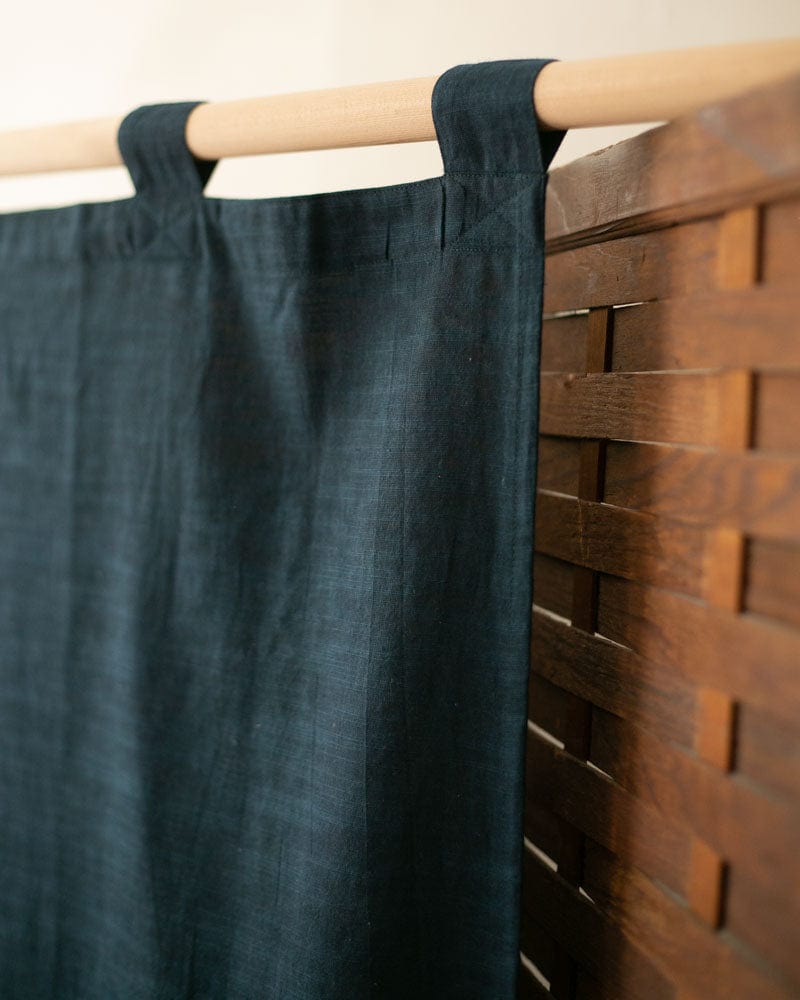 Noren, Black Daruma