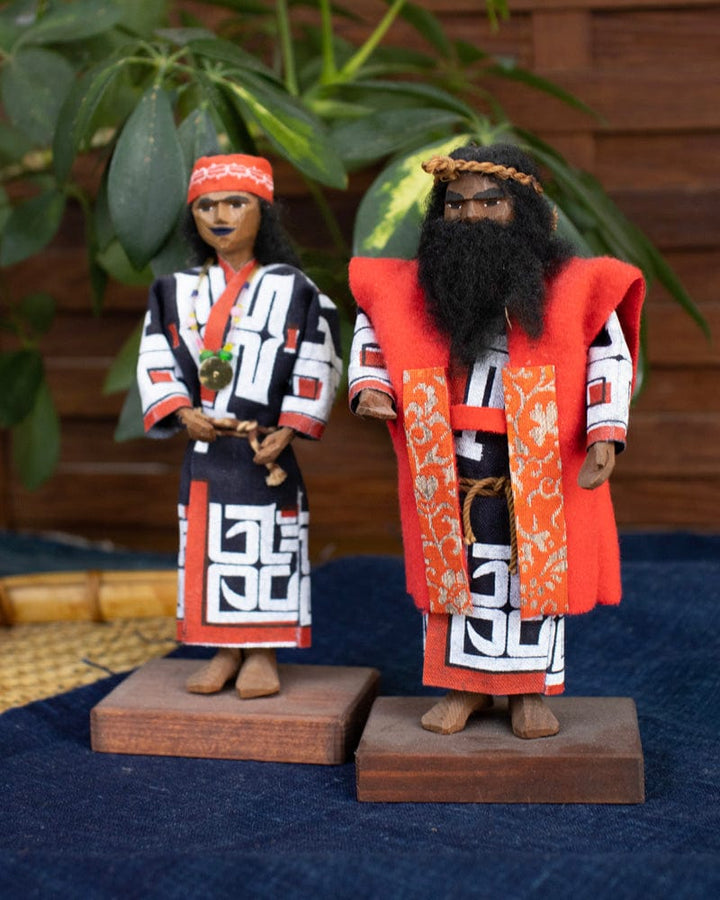 Ainu Doll Set, Man and Woman in Cloth Robes 2