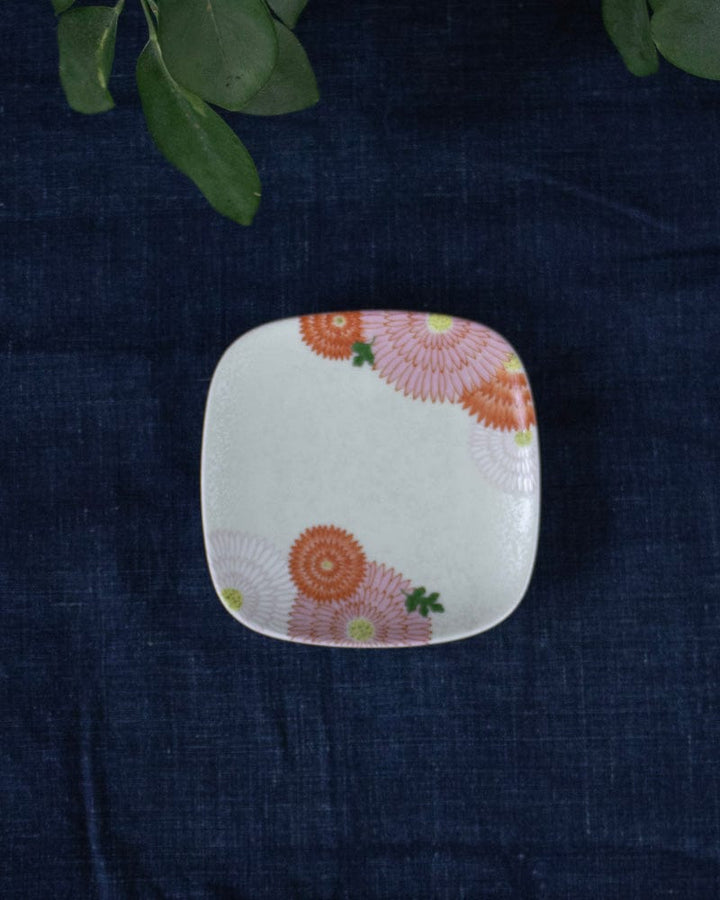 Kouraku Kiln Small Plate, Square Chrysanthemum Plate