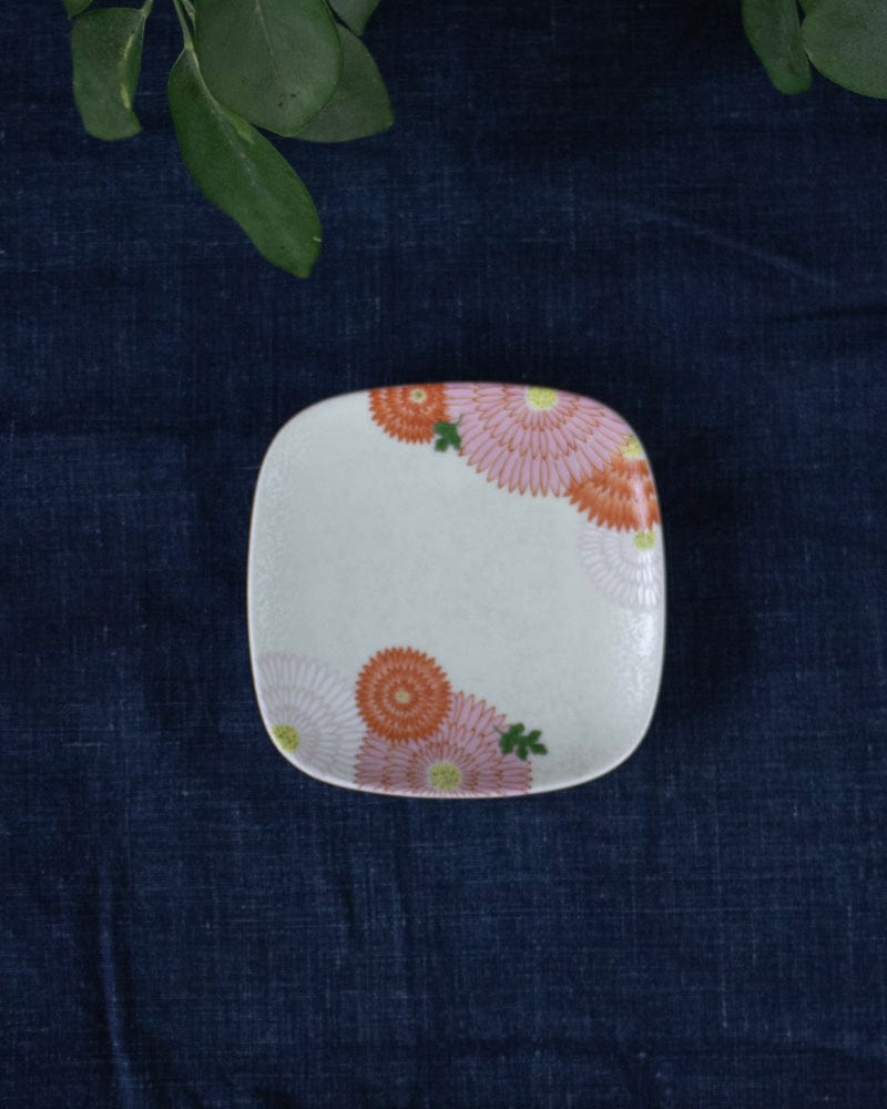 Kouraku Kiln Small Plate, Square Chrysanthemum Plate