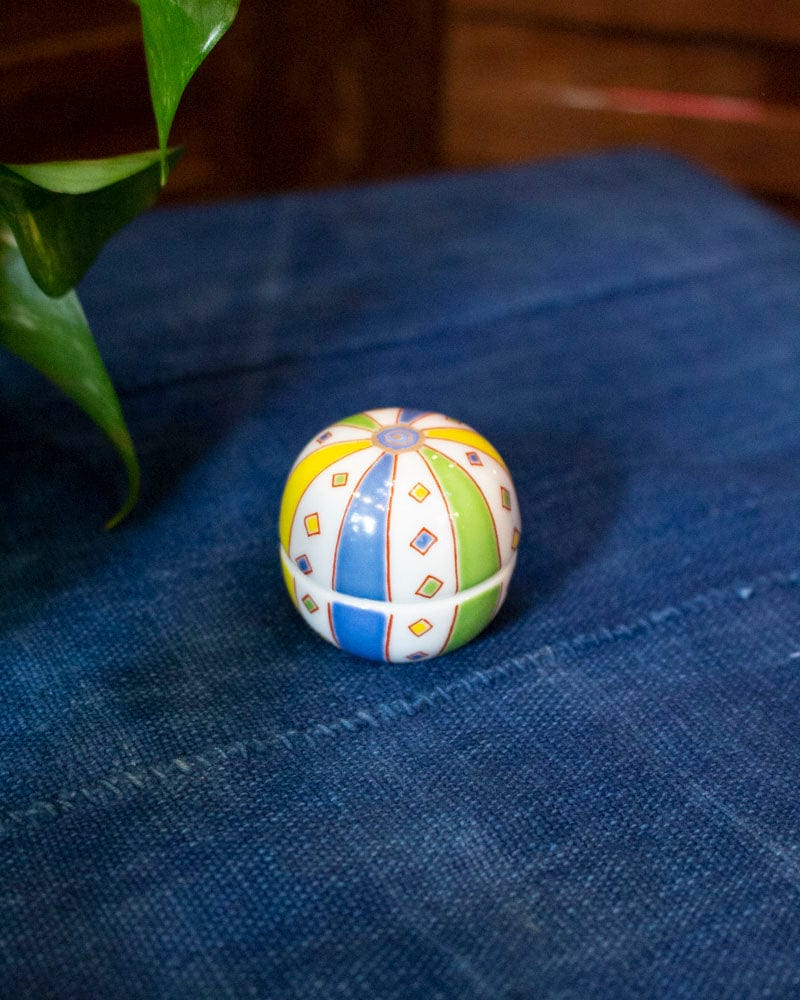 Kouraku Kiln Bowl with Lid, Tri-Colored Temari