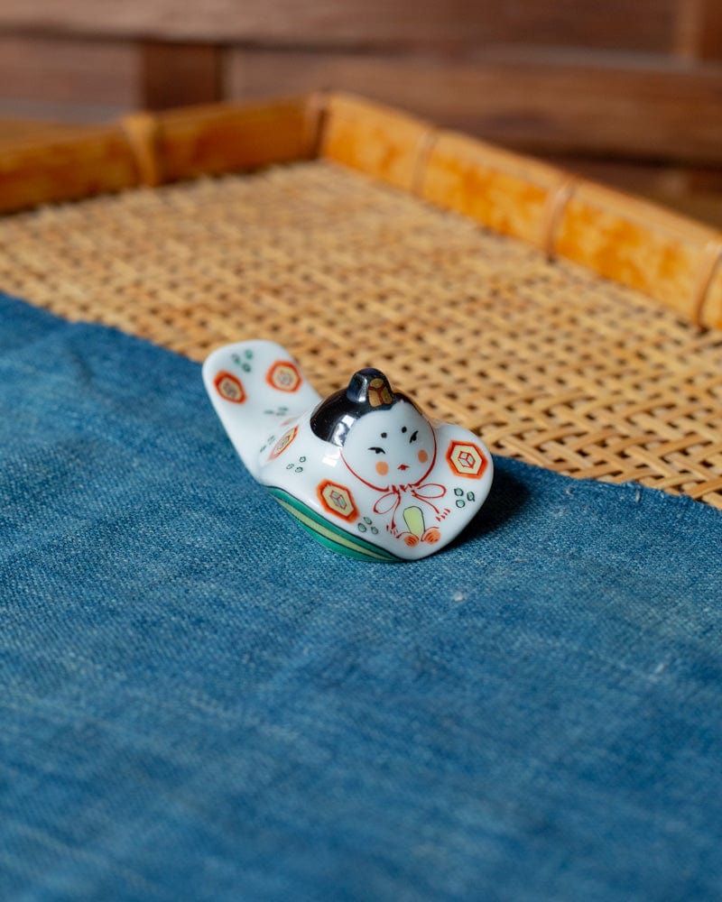 Kouraku Kiln Chopstick Rest, Emperor