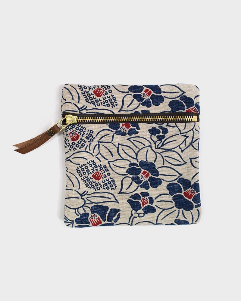 Kiriko Original Flat Zipper Pouch, Small, Cream Tsubaki
