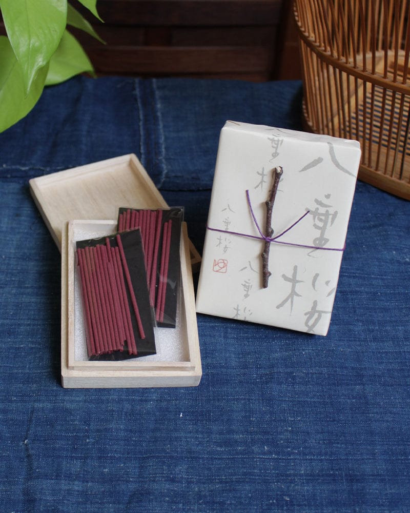 YOU YOU ANG Sakura Paulownia Box, Yaezakura