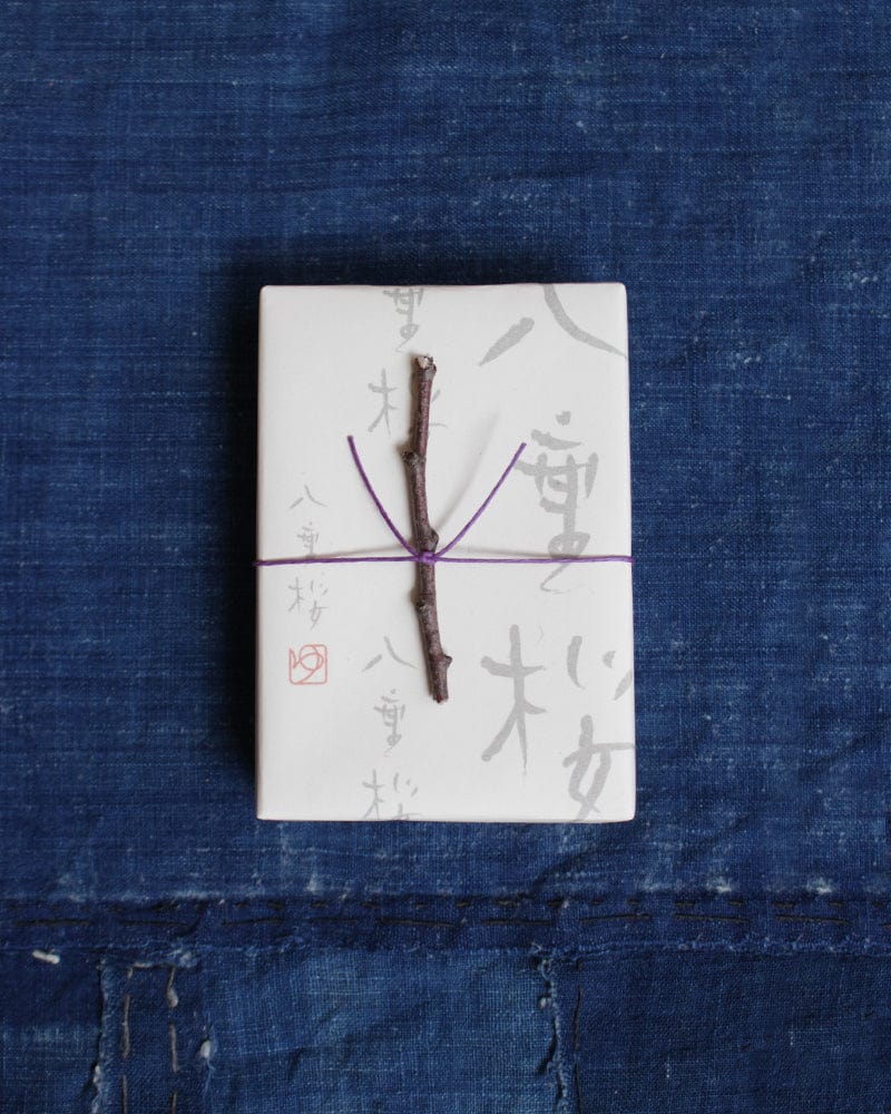 YOU YOU ANG Sakura Paulownia Box, Yaezakura