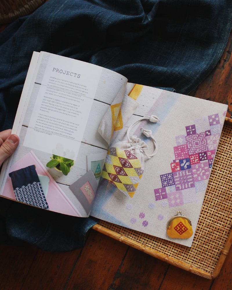 ENG: The Ultimate Kogin Collection - Projects &amp; Patterns for Counted Sashiko Embroidery