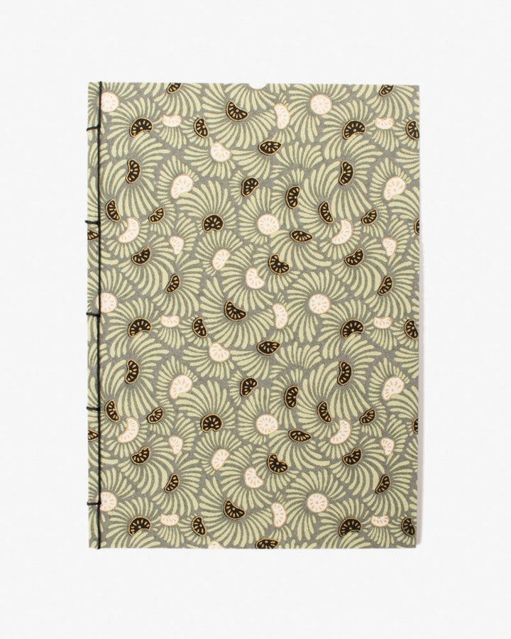 Shogado Watoji Notebook, Ginger Series, Gray Floral (L)